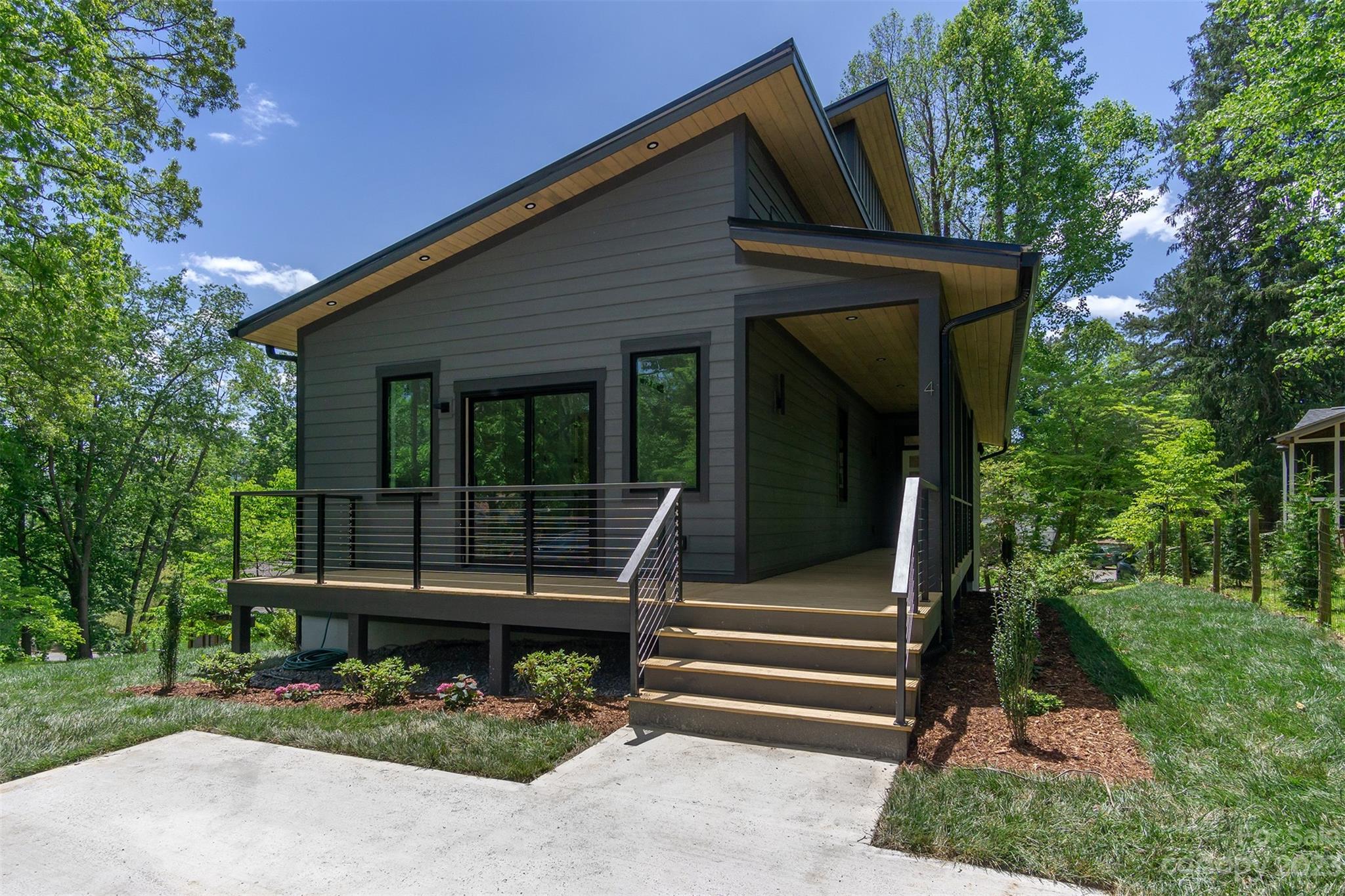 4 Stockbridge Place Asheville NC 28805