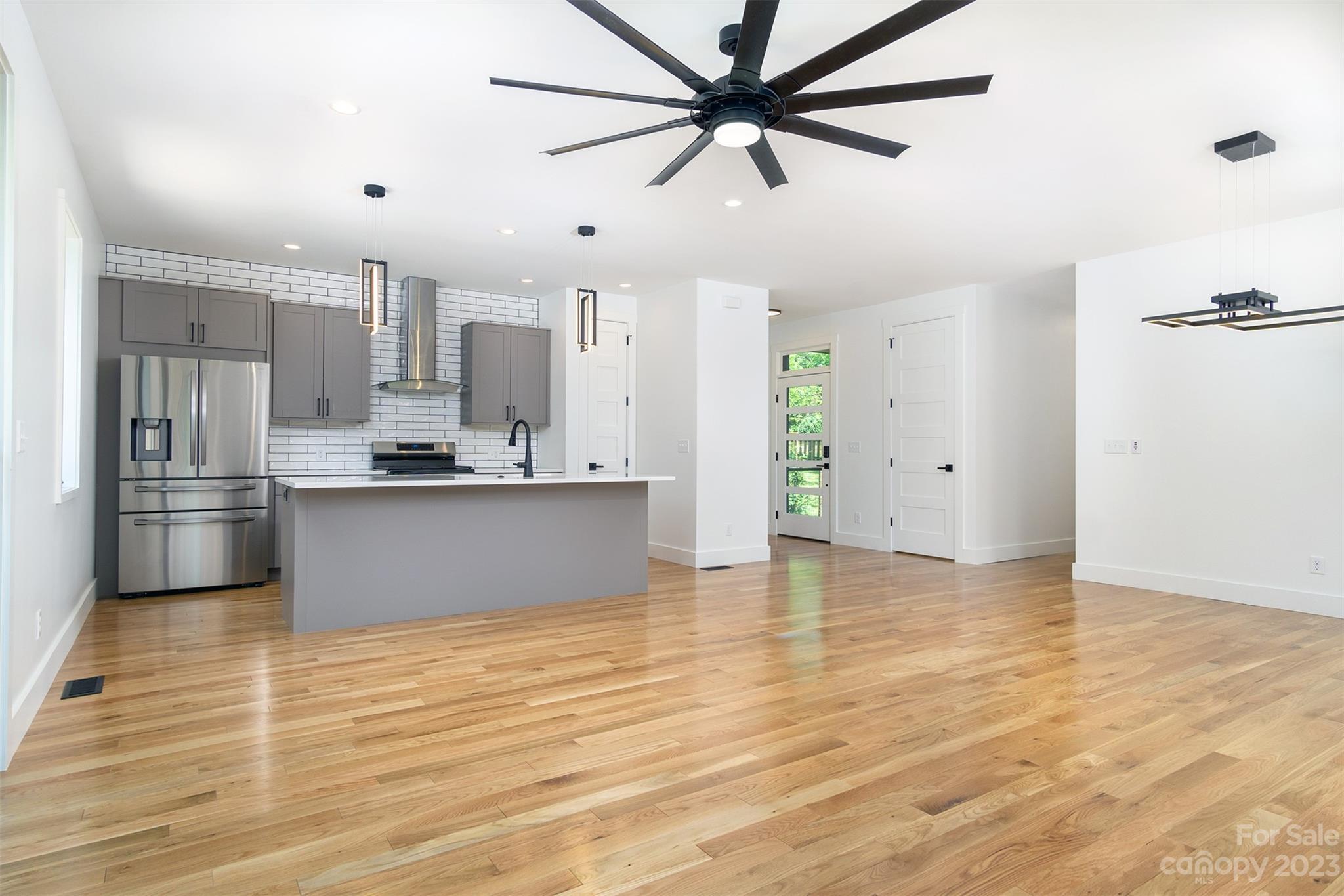 4 Stockbridge Place Asheville NC 28805