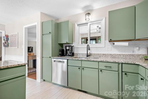 3469 Lake Shore Road S Denver NC 28037