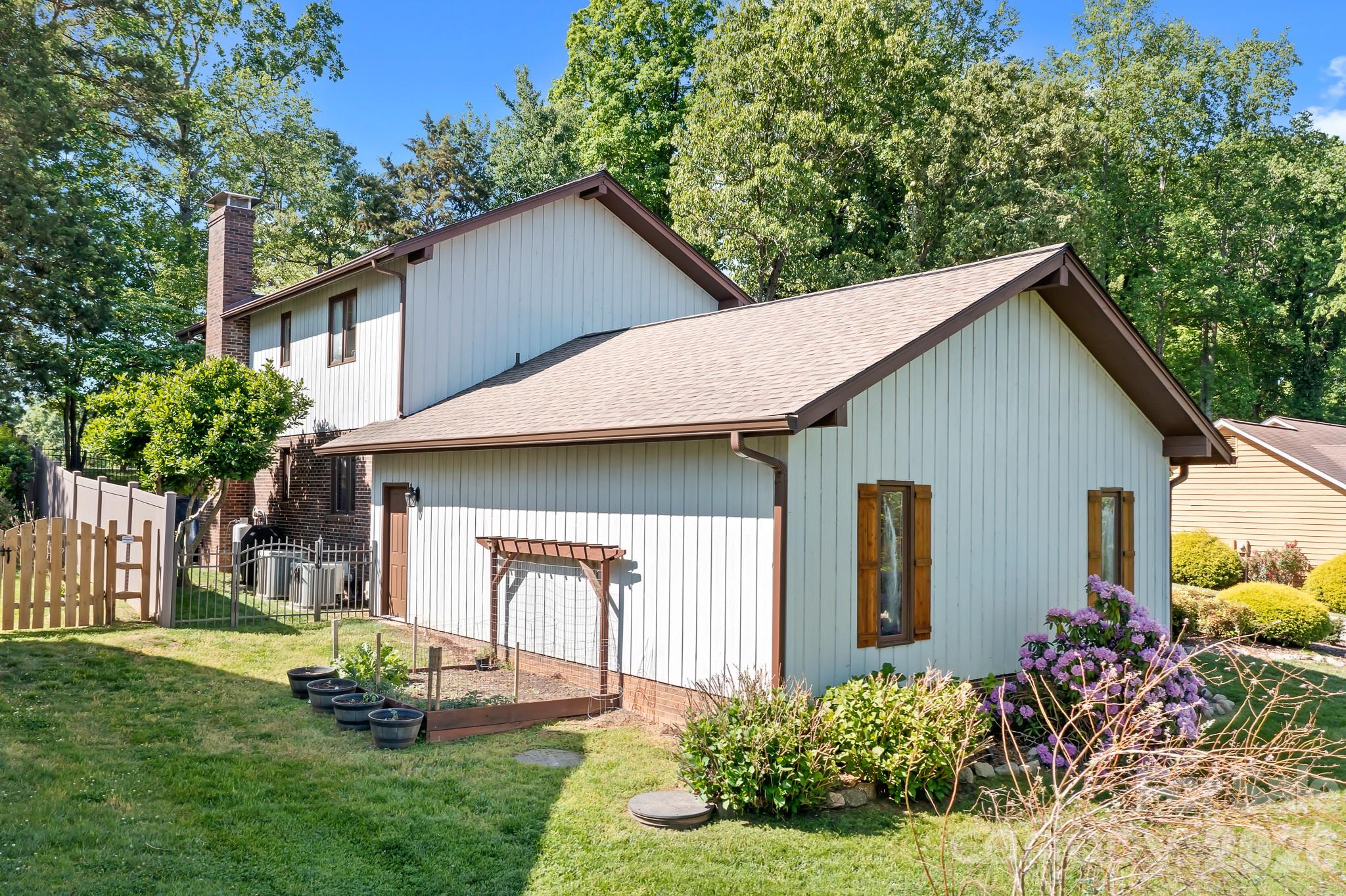 3469 Lake Shore Road S Denver NC 28037