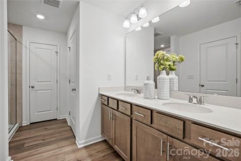 11912 Oak Street Charlotte NC 28269