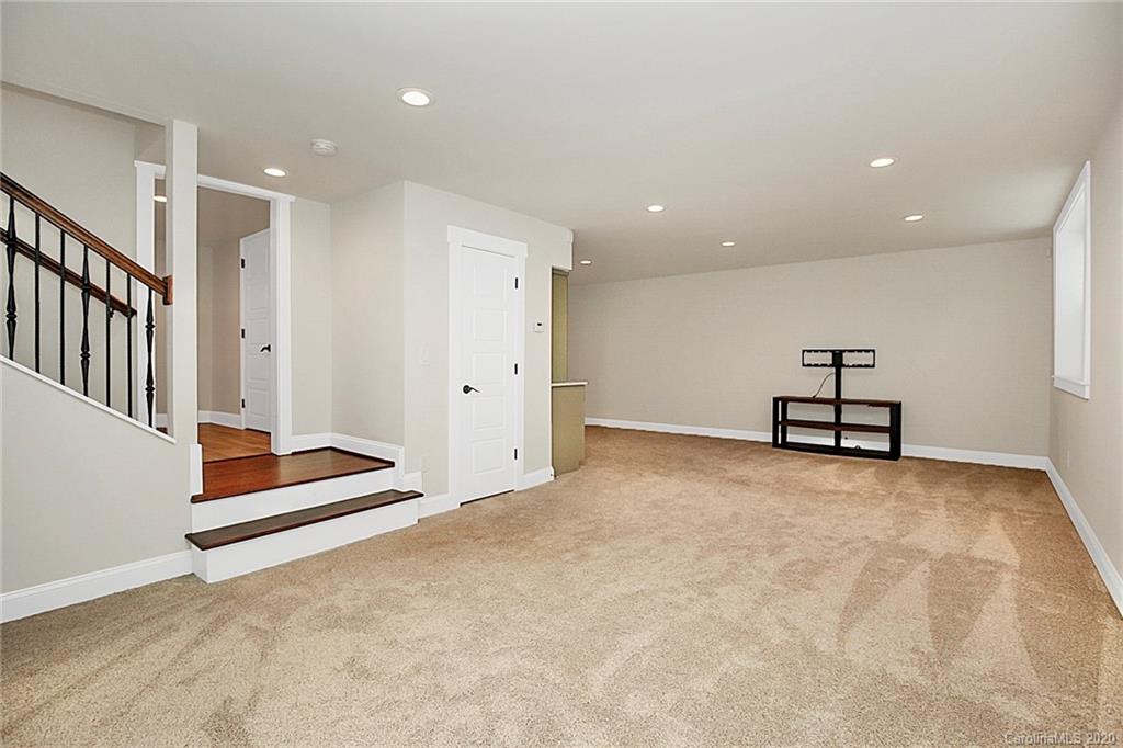 132 Scofield Road Charlotte NC 28209