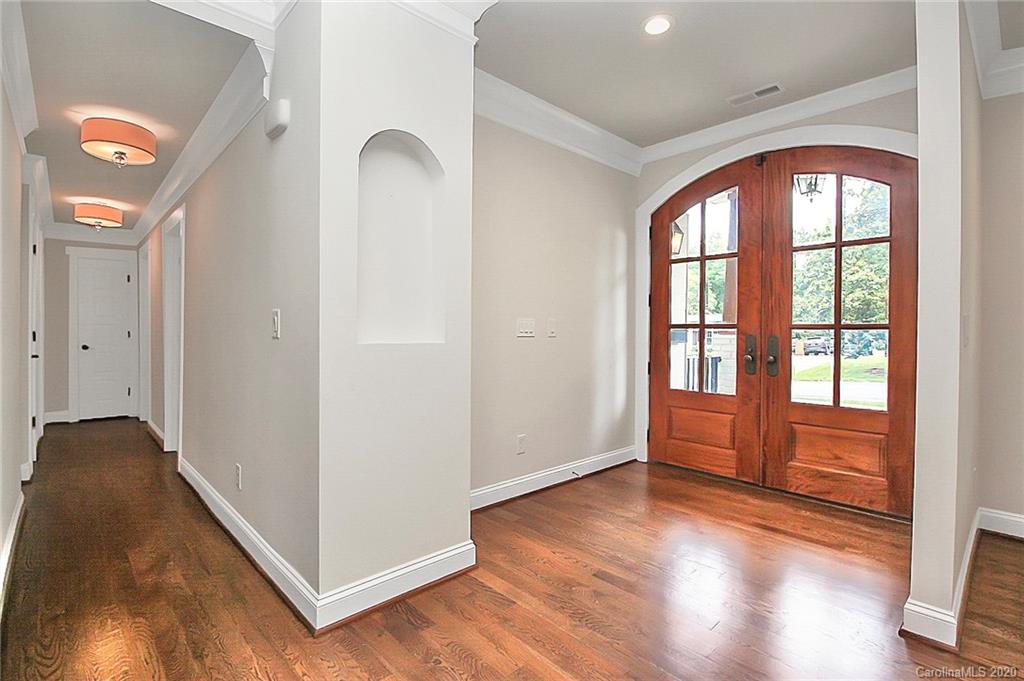 132 Scofield Road Charlotte NC 28209