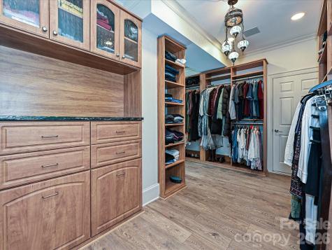 2132 Rolston Drive Charlotte NC 28207