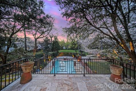 2132 Rolston Drive Charlotte NC 28207