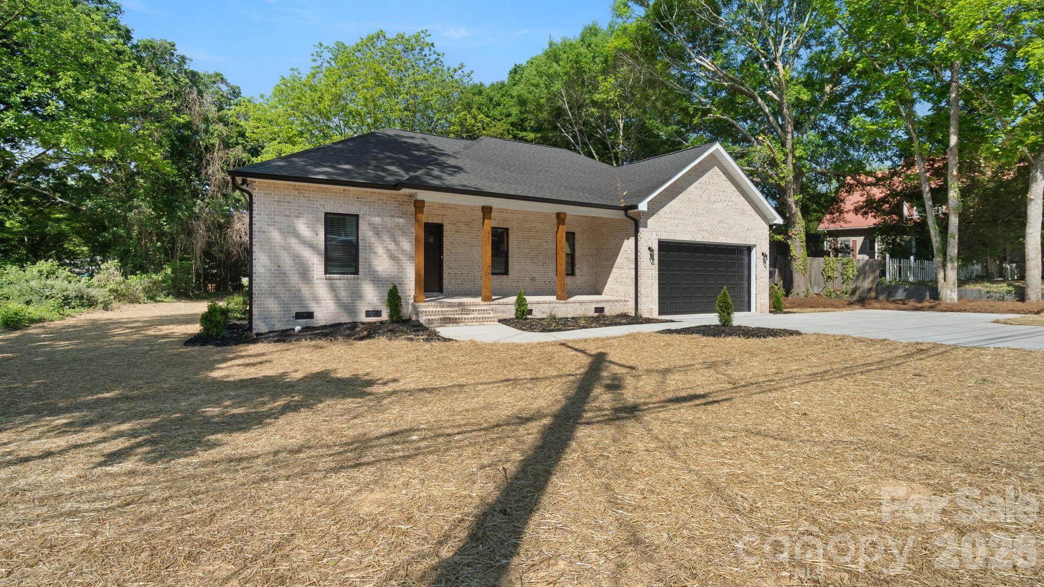 511 North Flint Street Lincolnton NC 28092