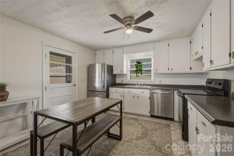 1348 Hibriten Drive SE Lenoir NC 28645