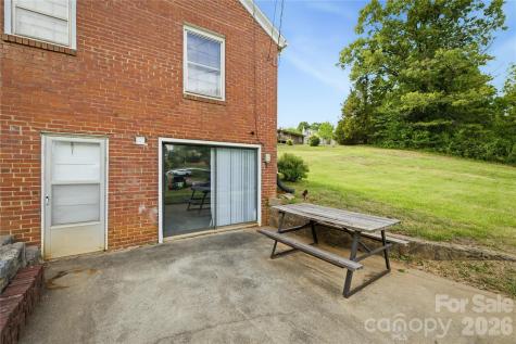 1348 Hibriten Drive SE Lenoir NC 28645