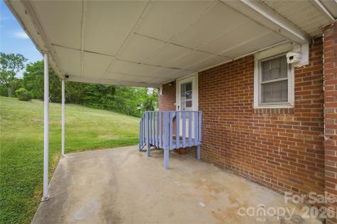 1348 Hibriten Drive SE Lenoir NC 28645