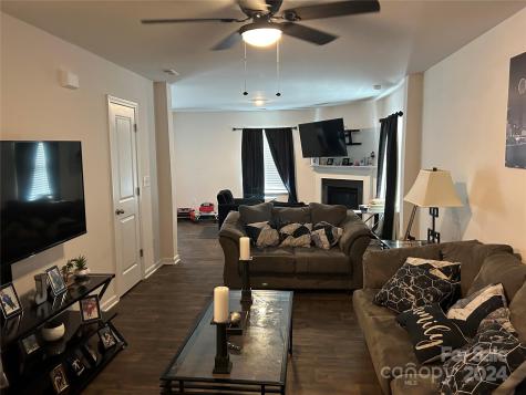 3052 Winesap Drive Dallas NC 28034