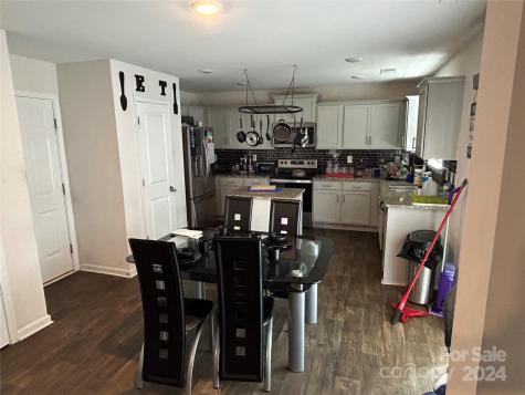 3052 Winesap Drive Dallas NC 28034