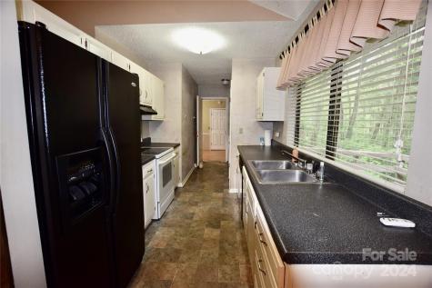 17 Muirfield Drive Arden NC 28704