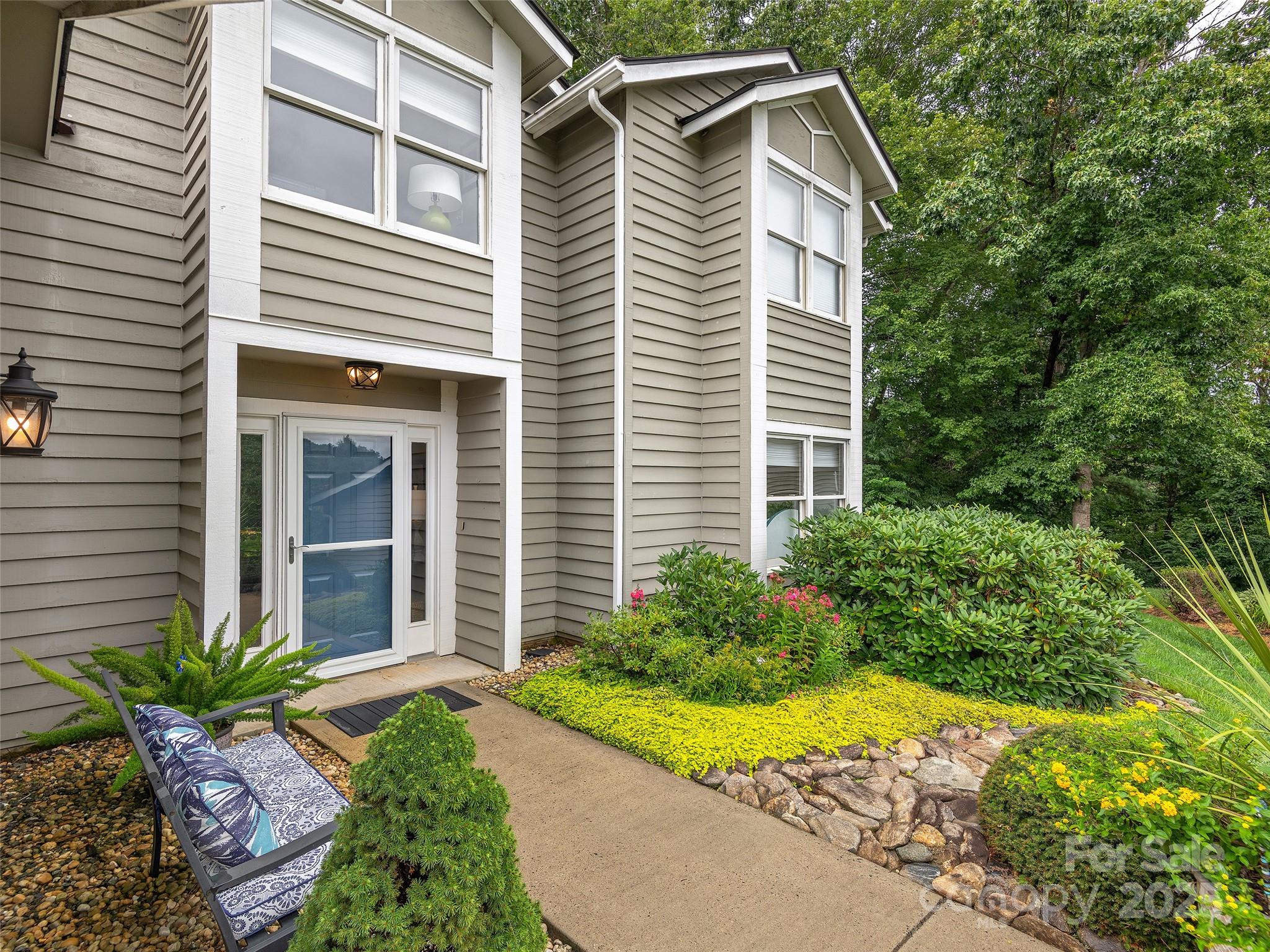 22 Cedarcliff Circle Asheville NC 28803