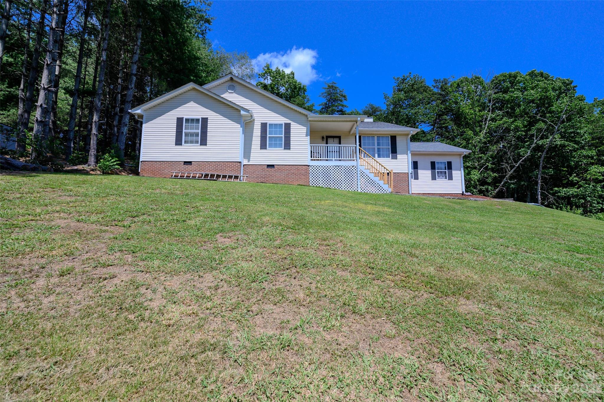 7962 Oakmont Drive Hickory NC 28602