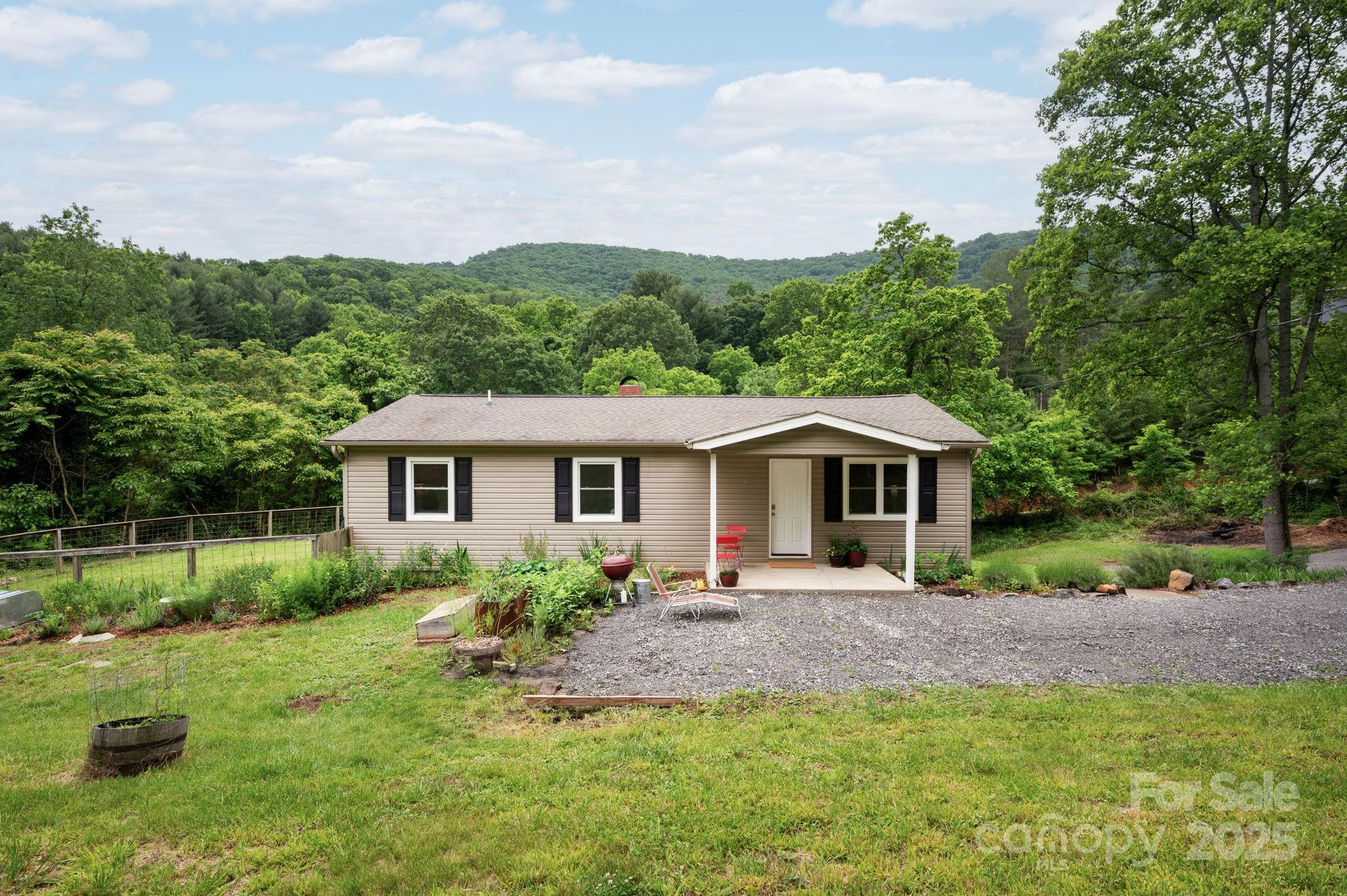 205 Cowan Cove Road Asheville NC 28806