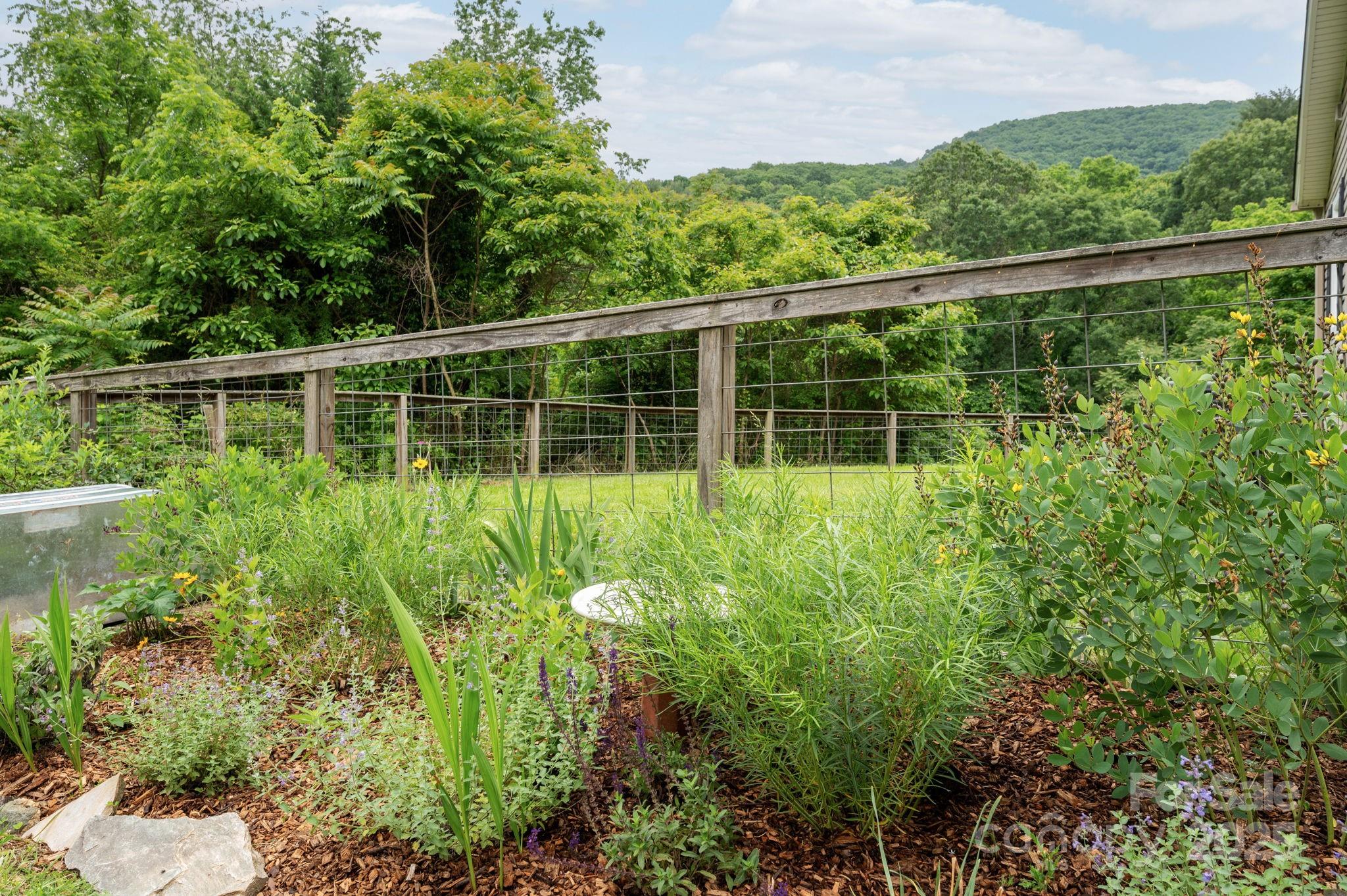 205 Cowan Cove Road Asheville NC 28806