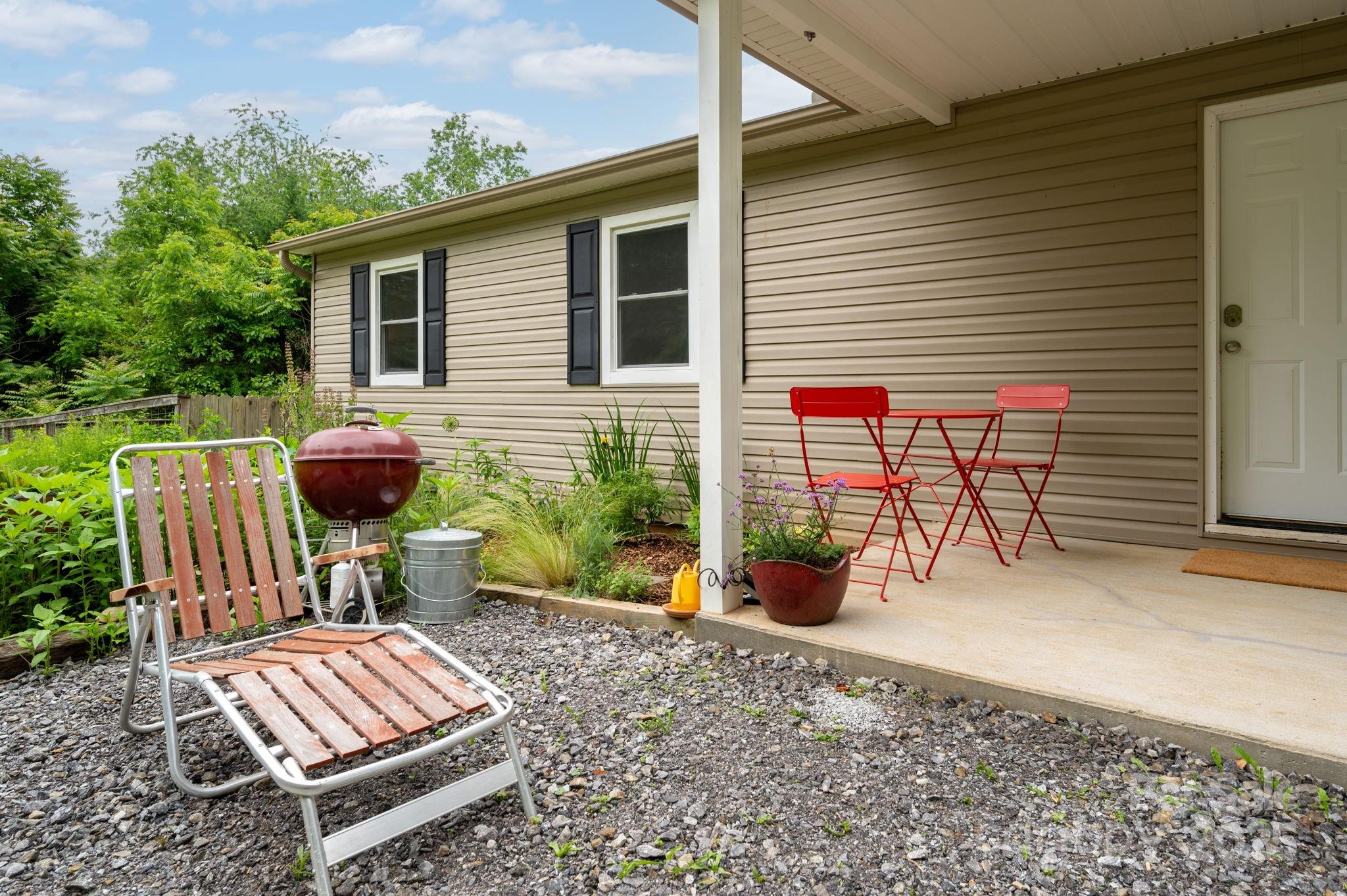 205 Cowan Cove Road Asheville NC 28806