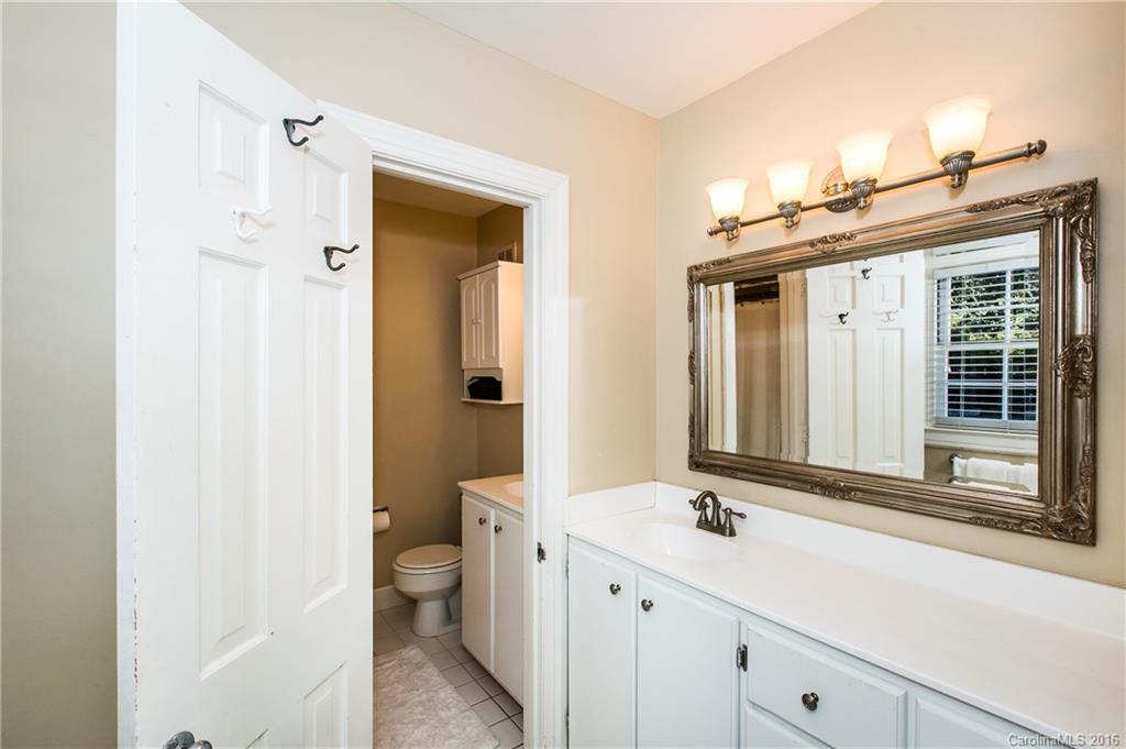 2307 Overhill Road Charlotte NC 28211