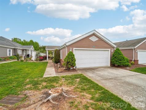 21 Heather Way Candler NC 28715