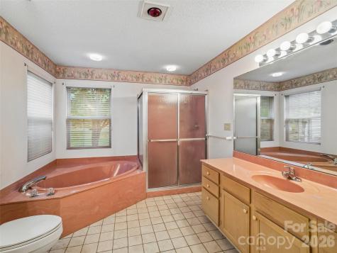 21 Heather Way Candler NC 28715