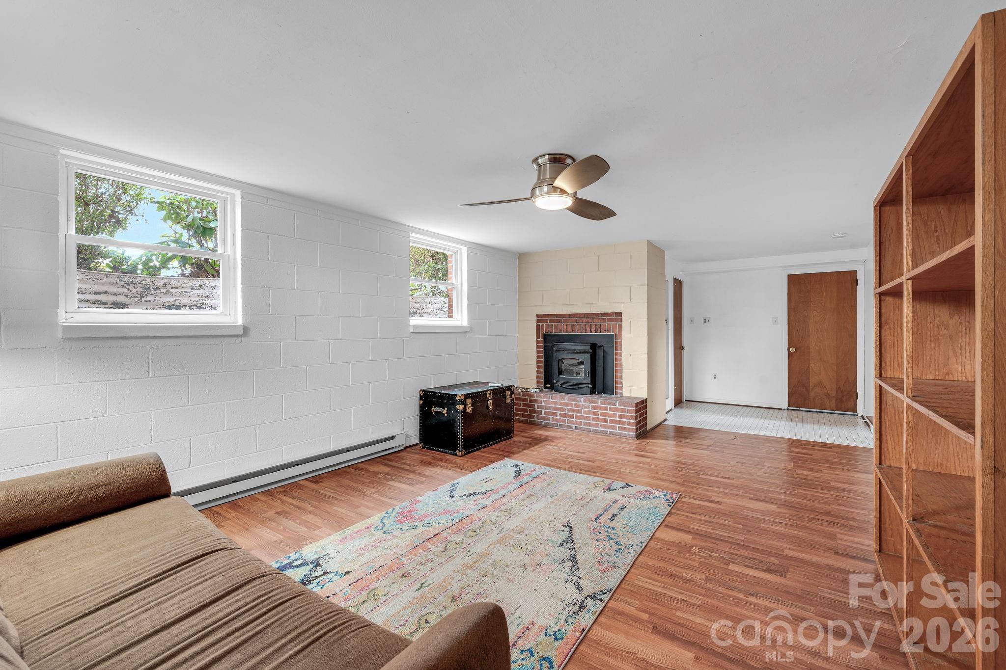 17 Swindale Street Asheville NC 28801