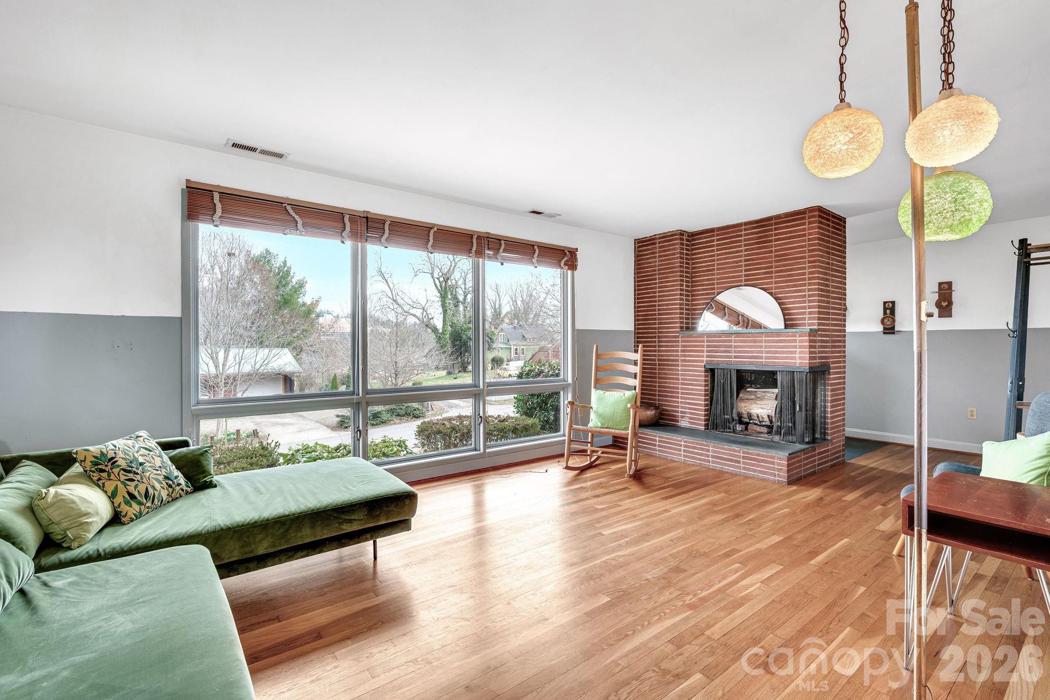 17 Swindale Street Asheville NC 28801