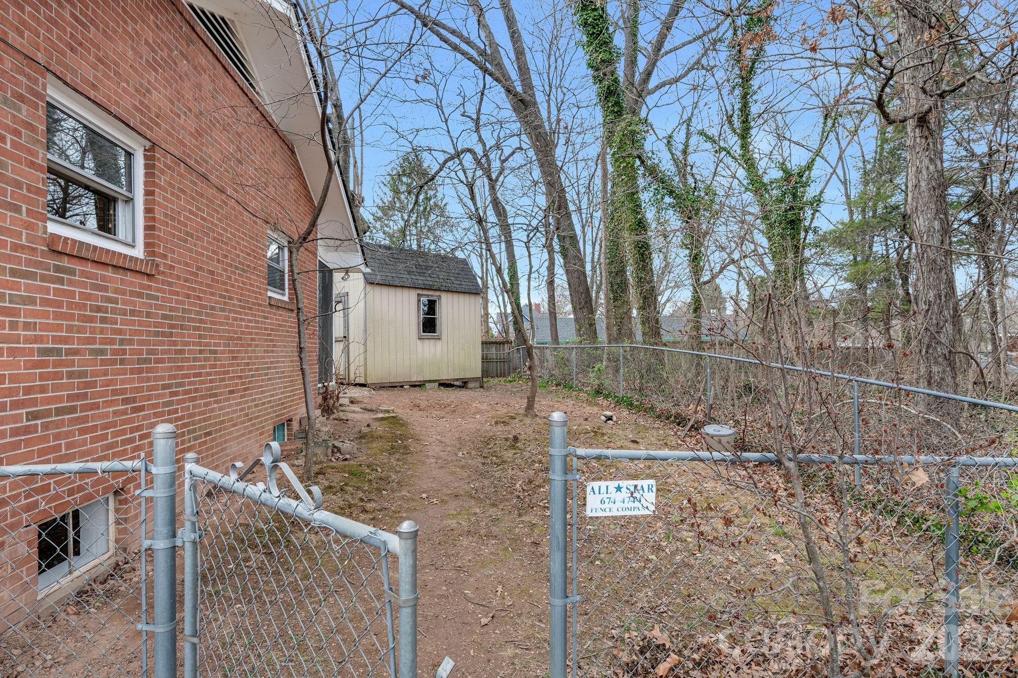 17 Swindale Street Asheville NC 28801