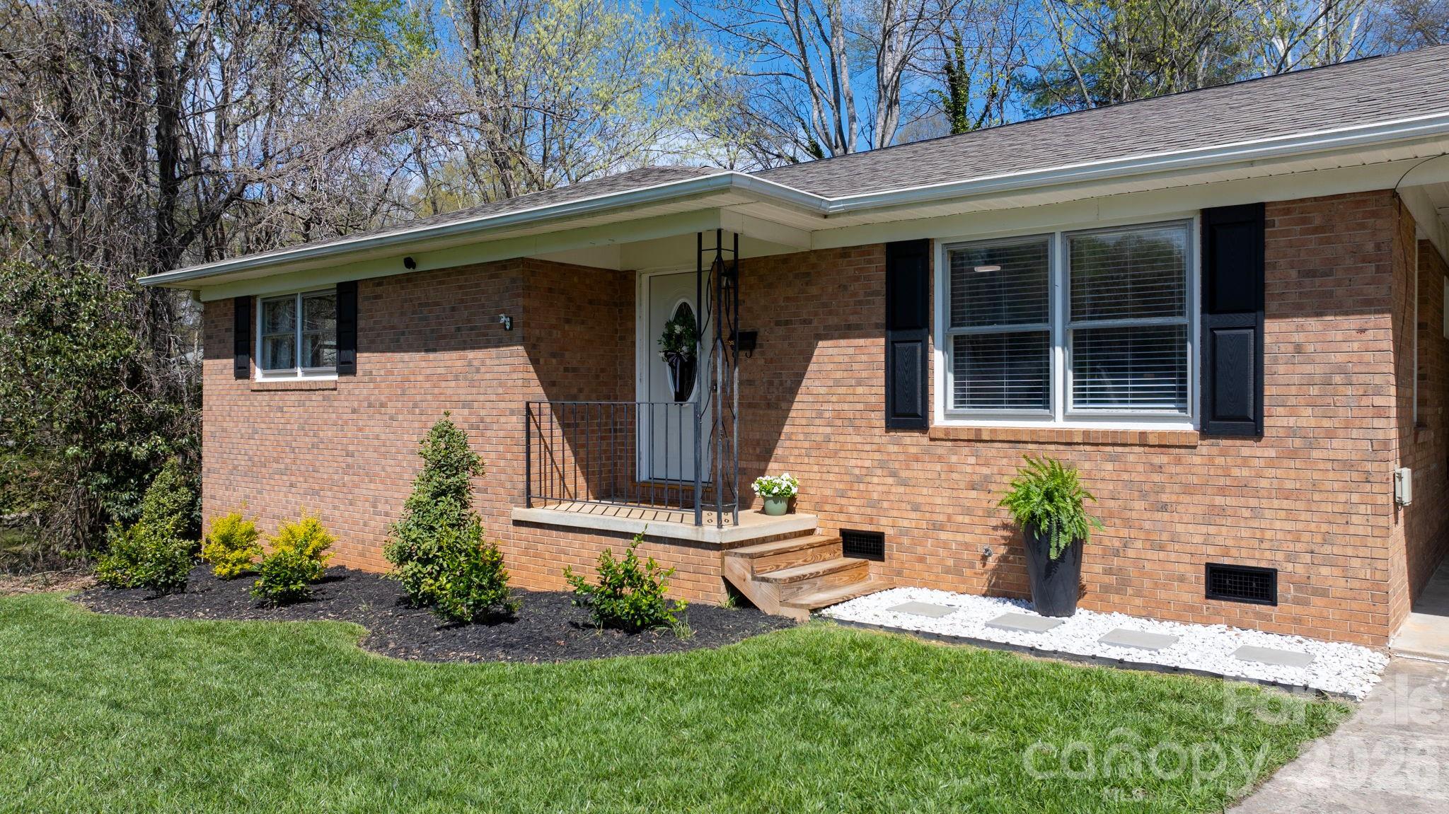 307 W Park Drive Stanley NC 28164