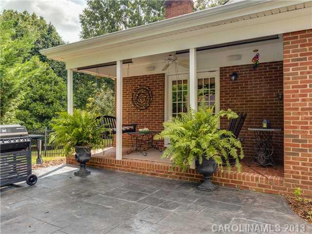 3824 Huntcliff Drive Charlotte NC 28226
