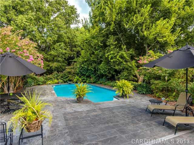 3824 Huntcliff Drive Charlotte NC 28226