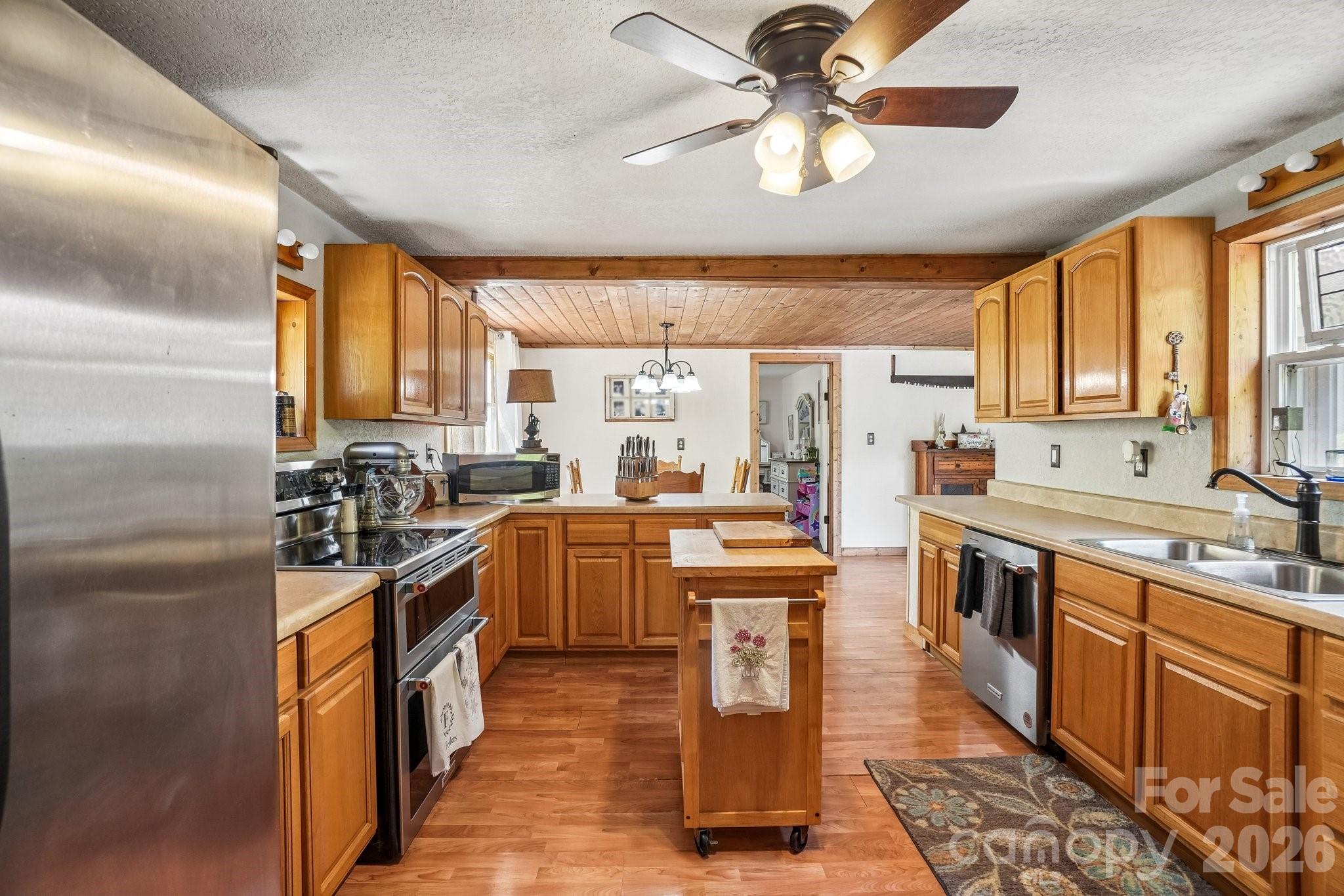 302 Battle Creek Drive Green Mountain NC 28740