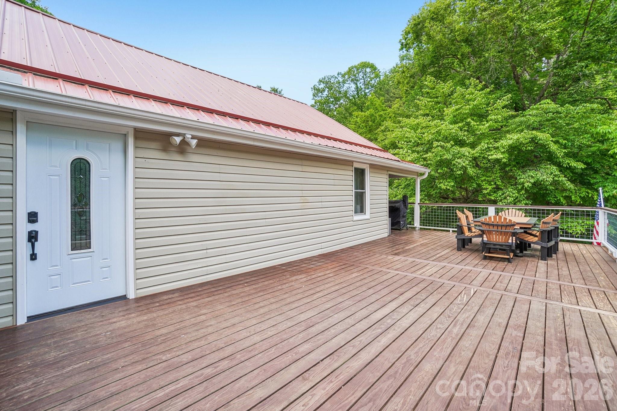 302 Battle Creek Drive Green Mountain NC 28740