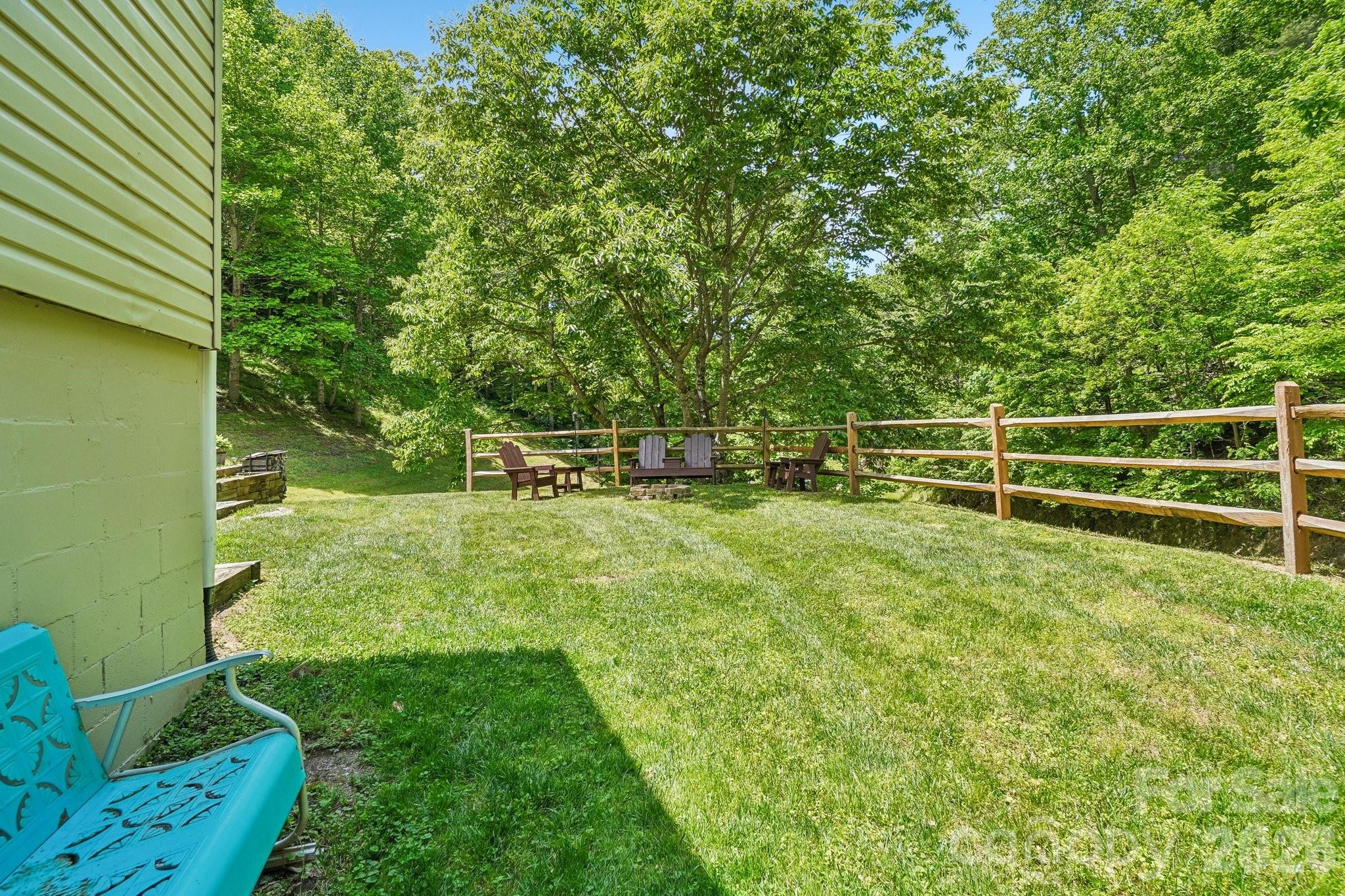 302 Battle Creek Drive Green Mountain NC 28740