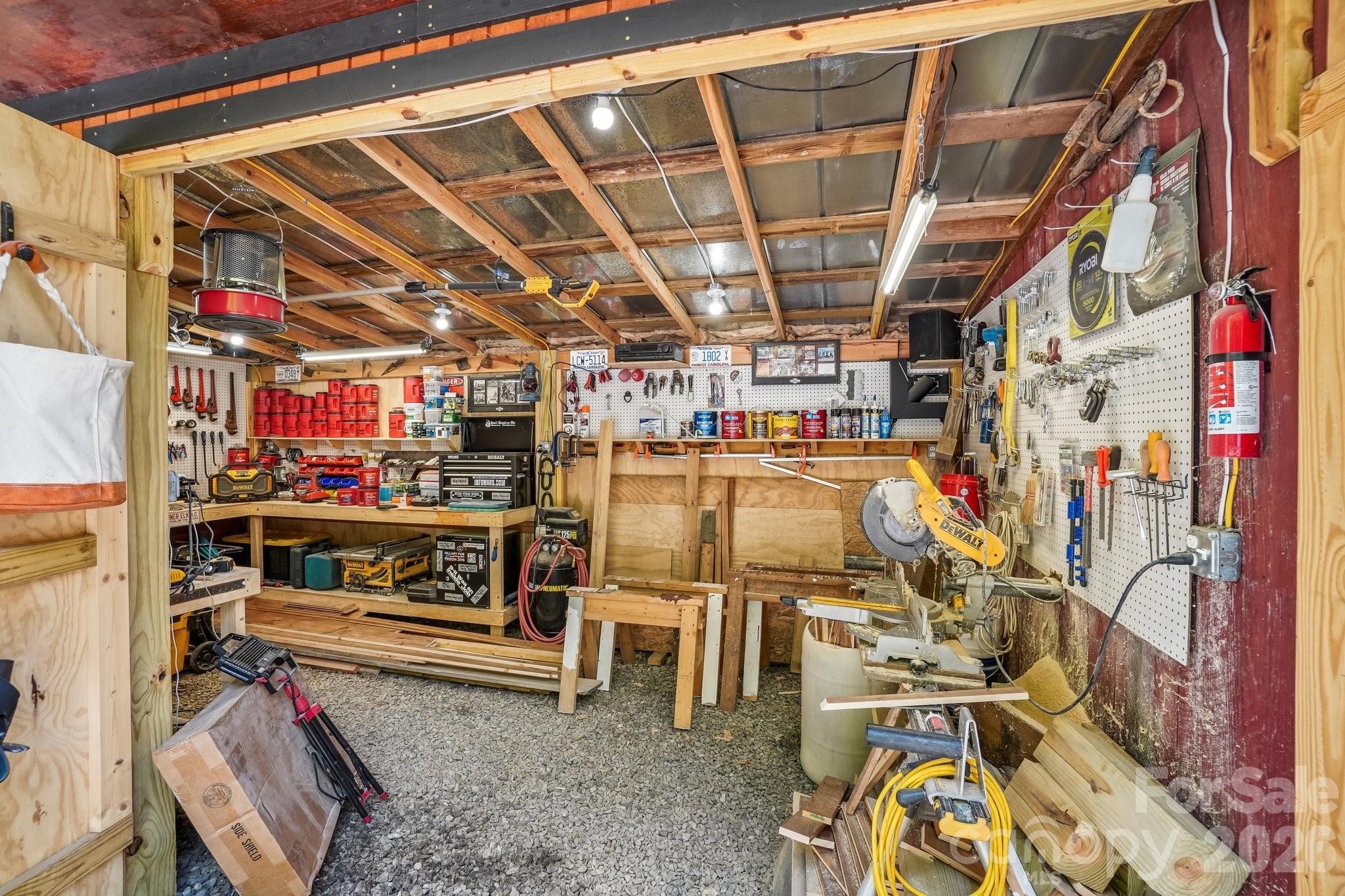 302 Battle Creek Drive Green Mountain NC 28740