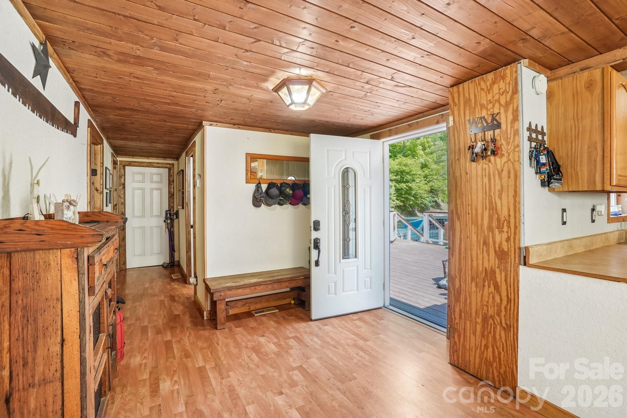 302 Battle Creek Drive Green Mountain NC 28740