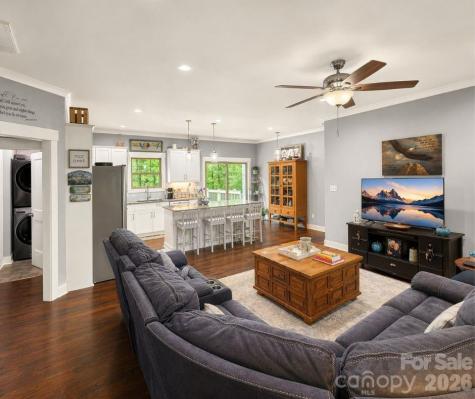 699 Sellerstown Road Cherryville NC 28021