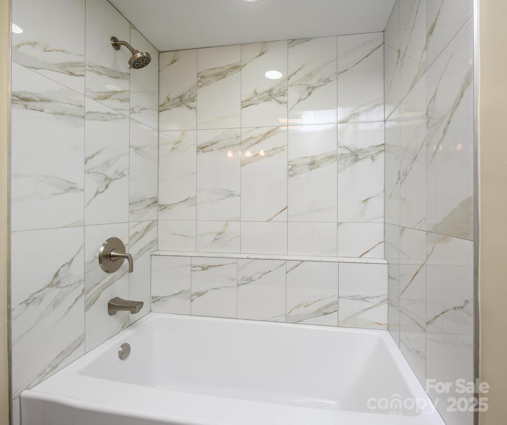 2106 Lynmore Drive Sherrills Ford NC 28673
