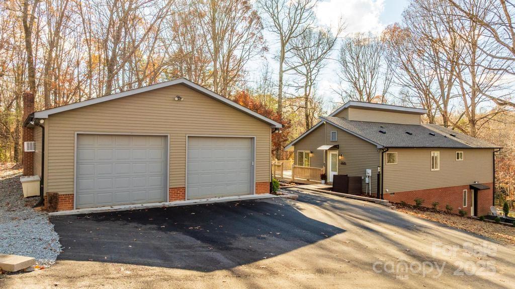 2106 Lynmore Drive Sherrills Ford NC 28673