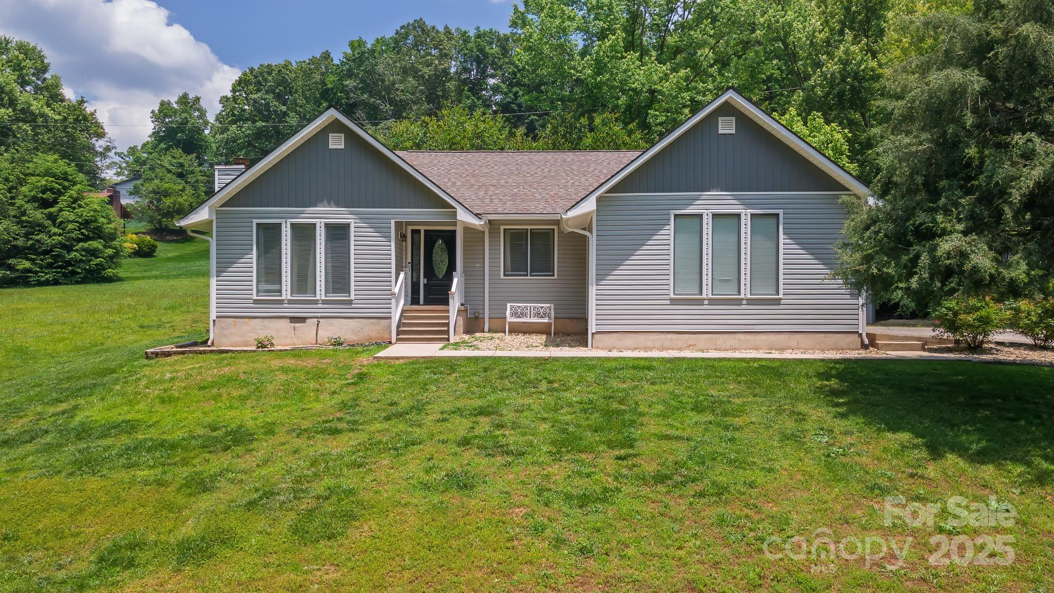 100 Donna Drive Franklin NC 28734