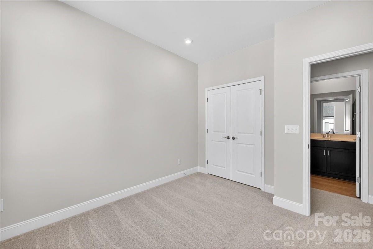7933 Cedarsmith Court Charlotte NC 28217