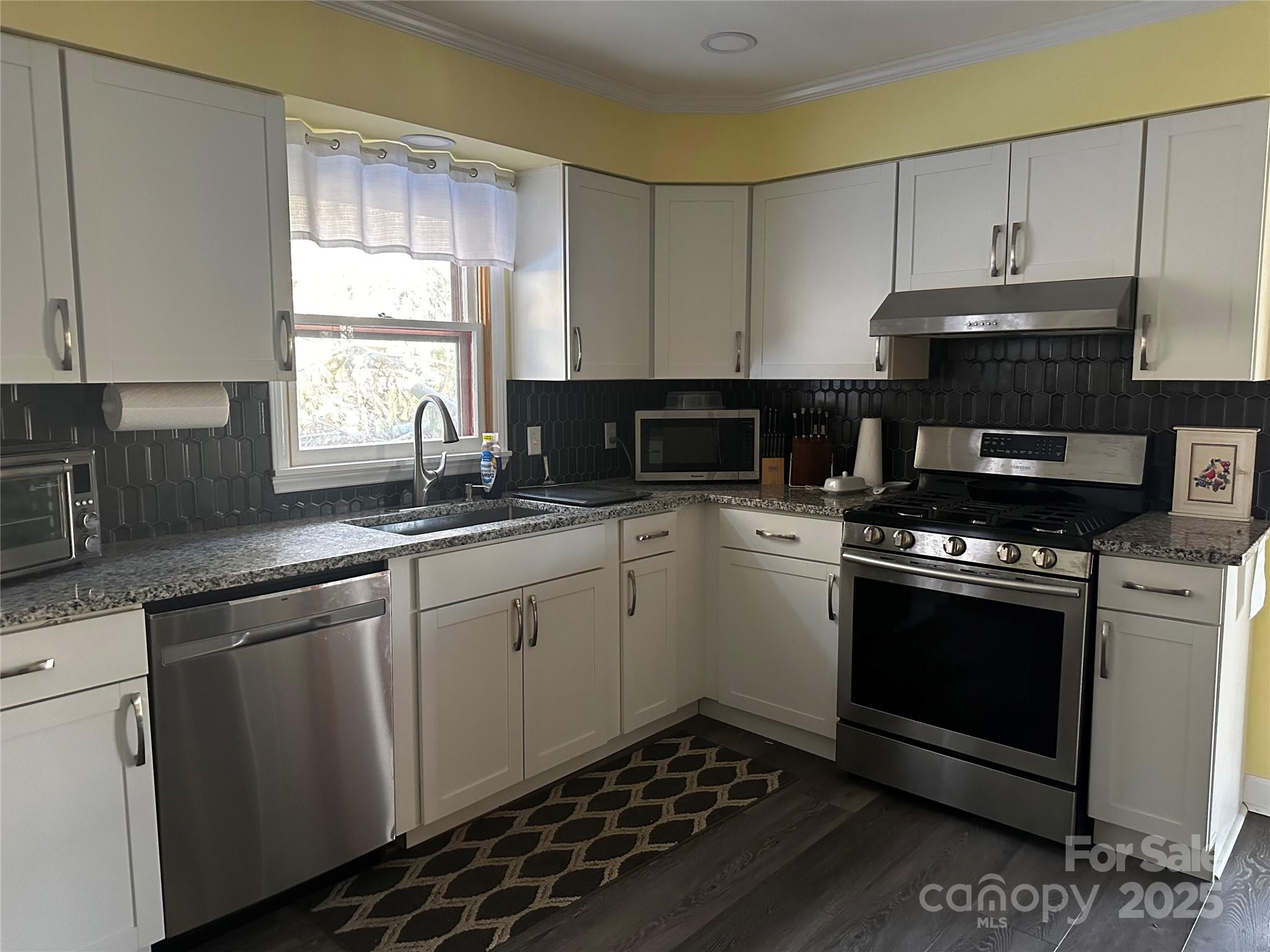 322 Cliff Buchanan Road Spruce Pine NC 28777