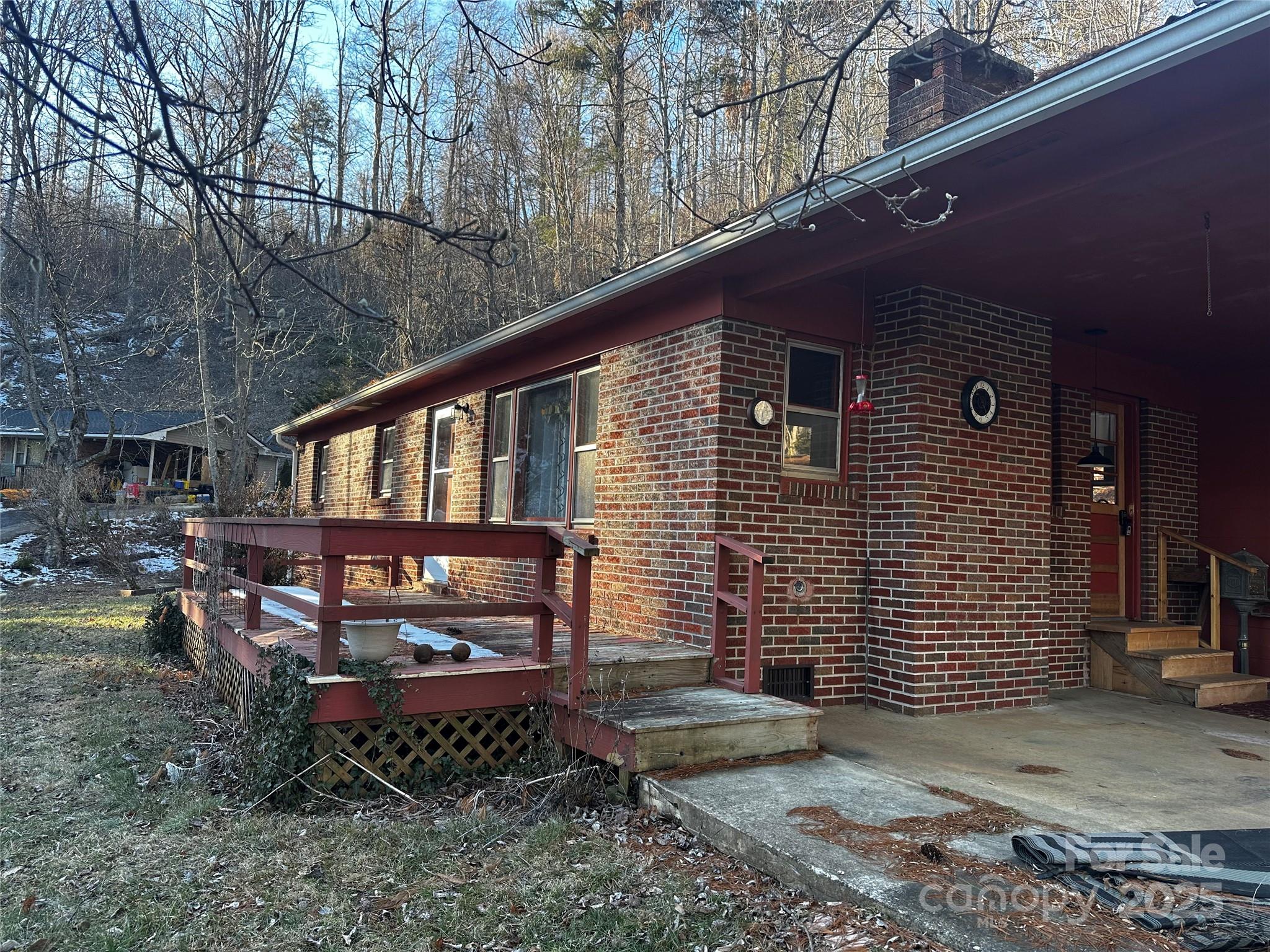 322 Cliff Buchanan Road Spruce Pine NC 28777