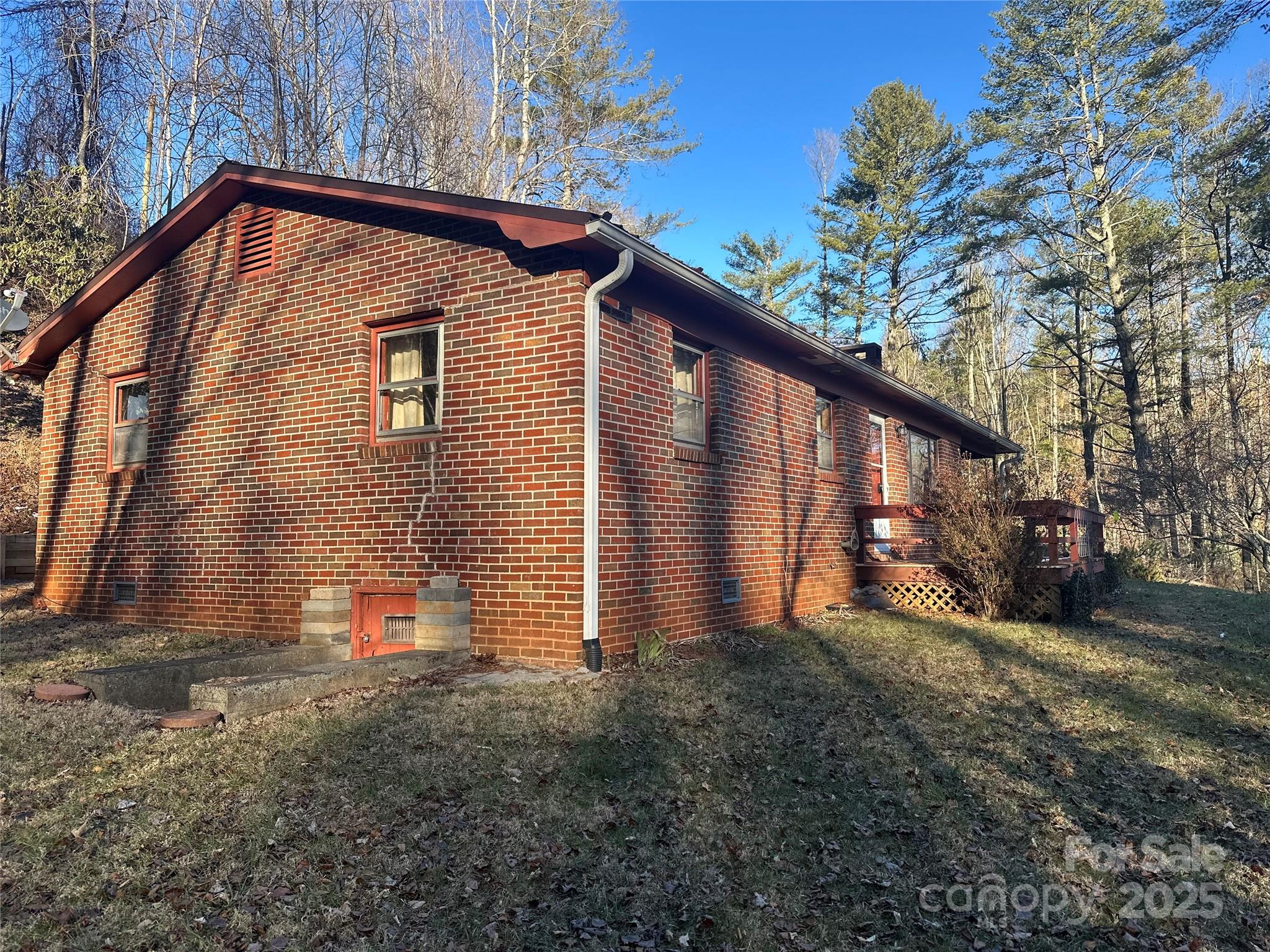 322 Cliff Buchanan Road Spruce Pine NC 28777