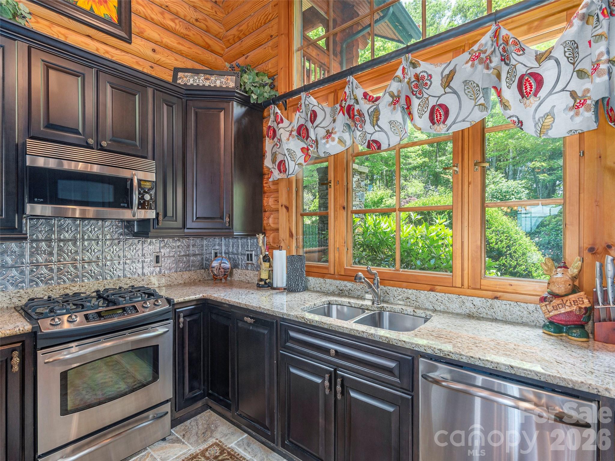 574 Leatherwood Drive Maggie Valley NC 28751
