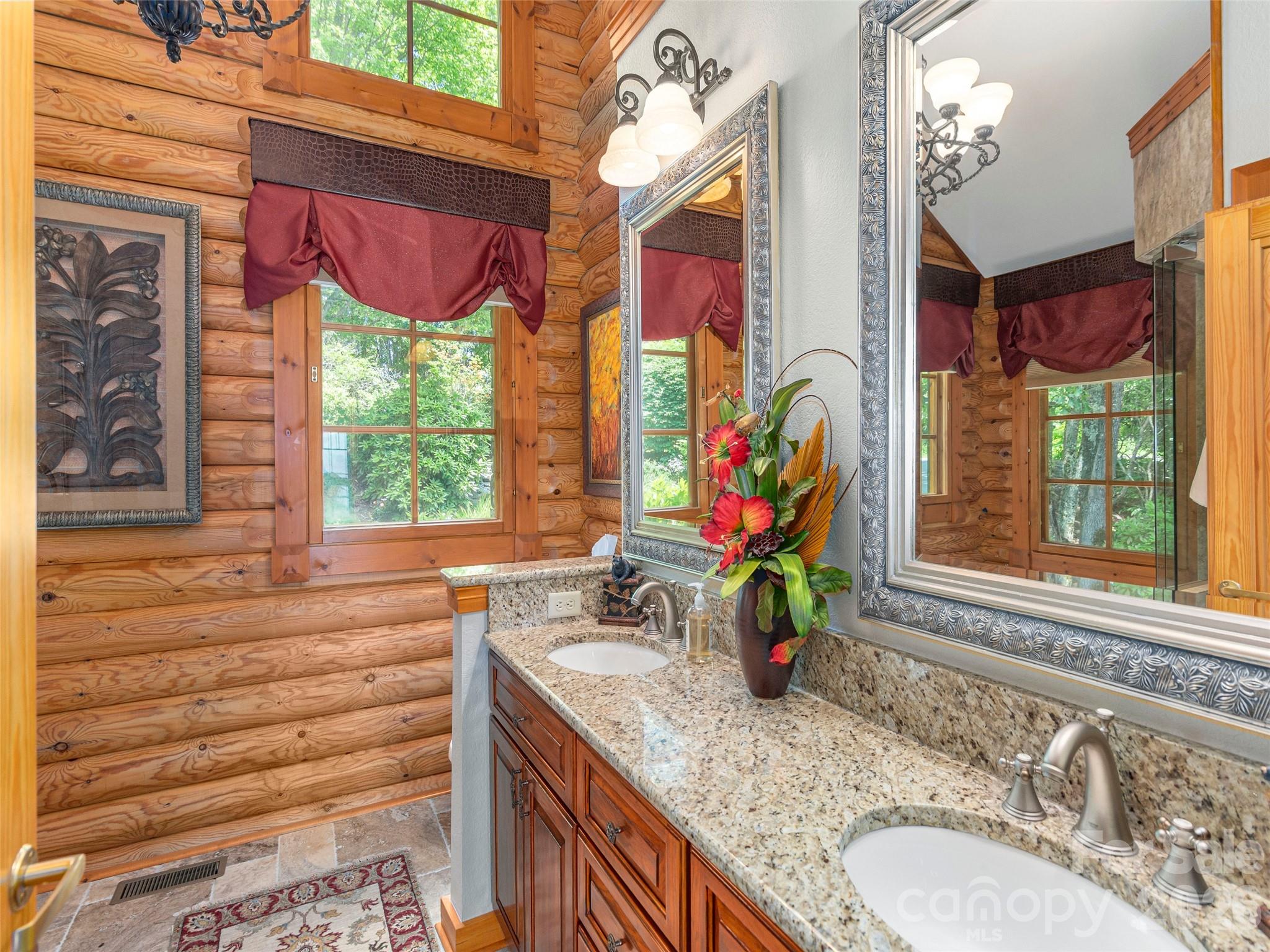 574 Leatherwood Drive Maggie Valley NC 28751