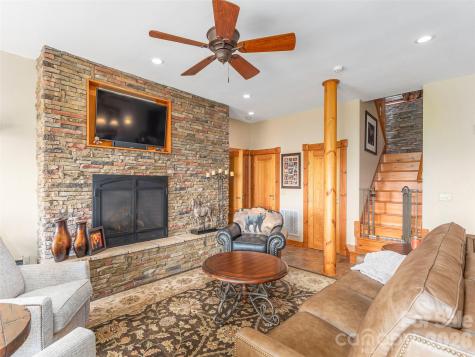 574 Leatherwood Drive Maggie Valley NC 28751