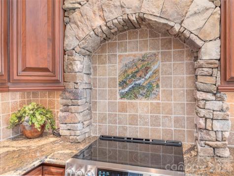 574 Leatherwood Drive Maggie Valley NC 28751