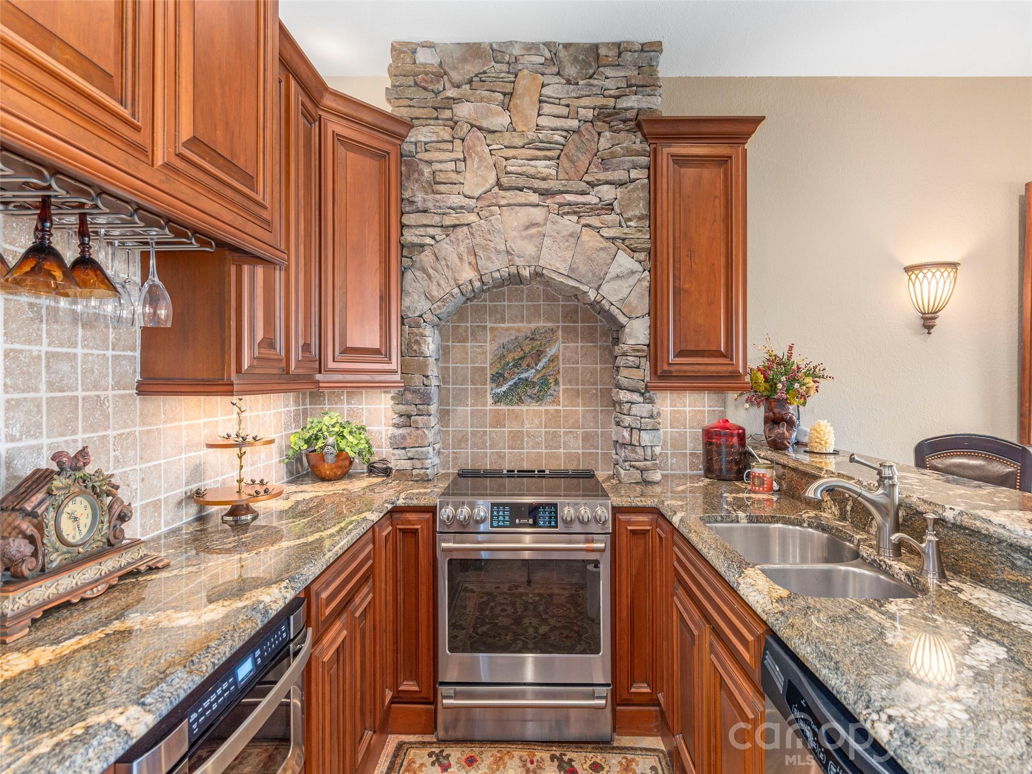 574 Leatherwood Drive Maggie Valley NC 28751