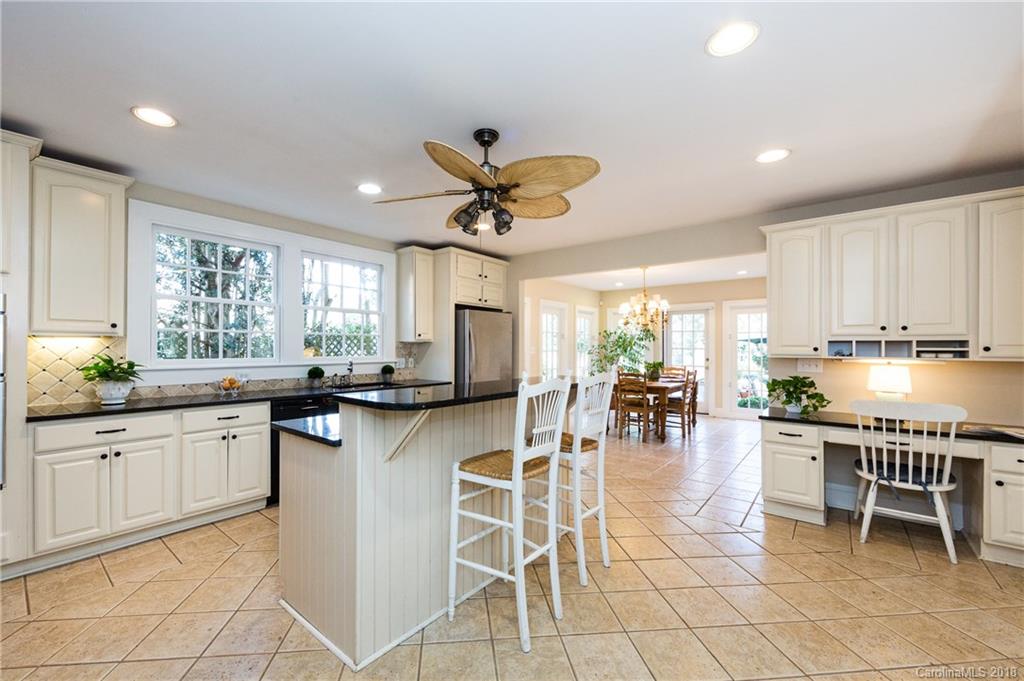 324 Ridgewood Avenue Charlotte NC 28209