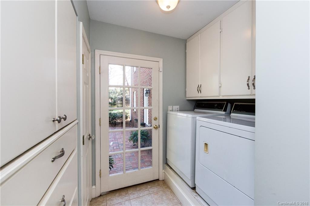 324 Ridgewood Avenue Charlotte NC 28209